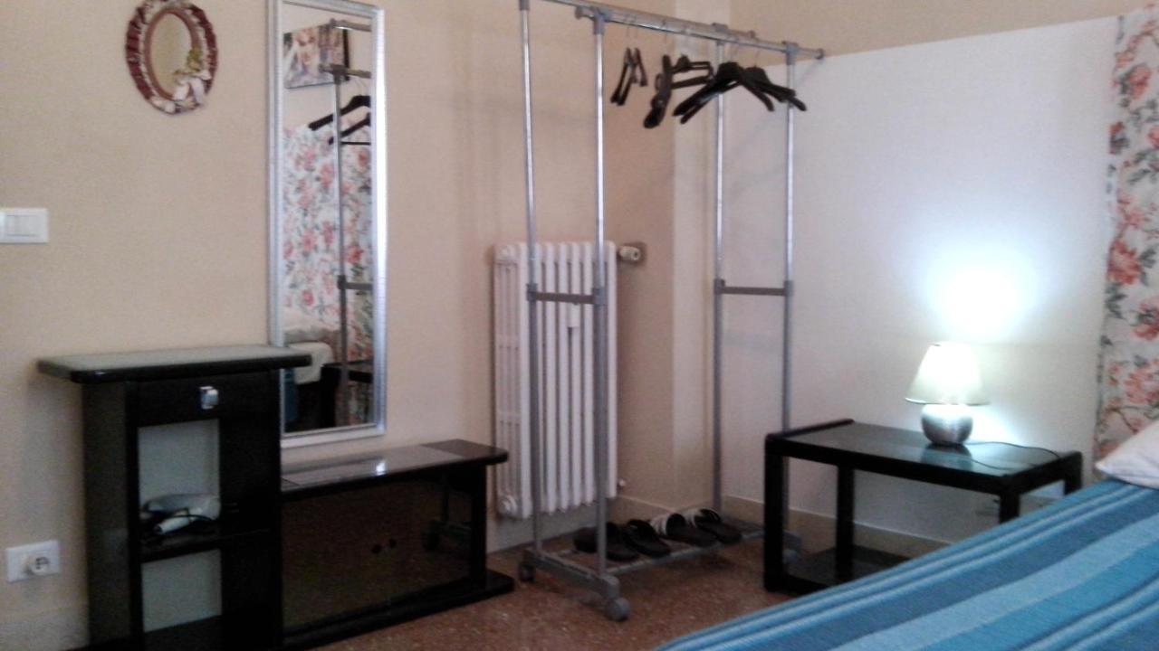 Affittacamere , Rooms Near Trastevere Station Řím Exteriér fotografie